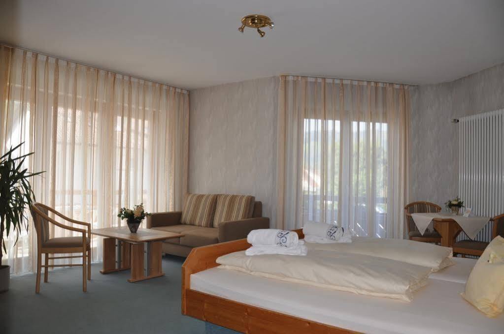 Hotel-Pension Breig Garni Оттенгефен-ім-Шварцвальд Екстер'єр фото